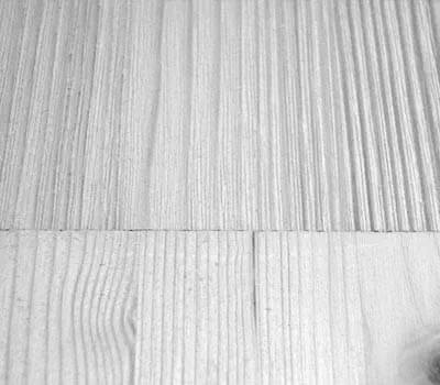 Strukturierte Fläche im Vergleich zu einer glatten Fläche