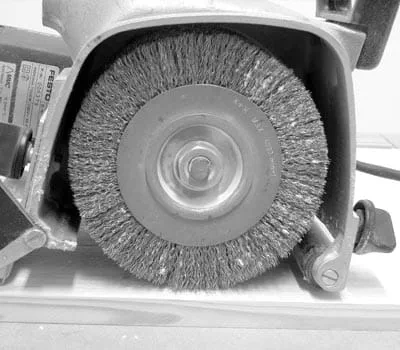 Holz bürsten » Holzbalken und flächen strukturieren