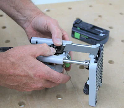 Sägeblatt montieren