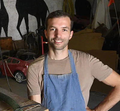 Paul de Livron dans son atelier.