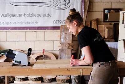 Erste Zuschnitte für das nächste Projekt der Allgäuer Holzliebelei