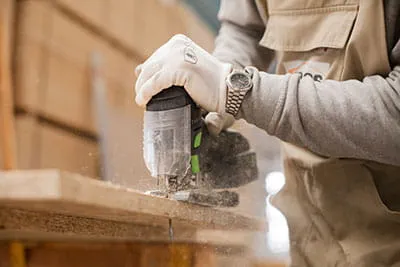 Die Festool Akku-Stichsäge im Einsatz