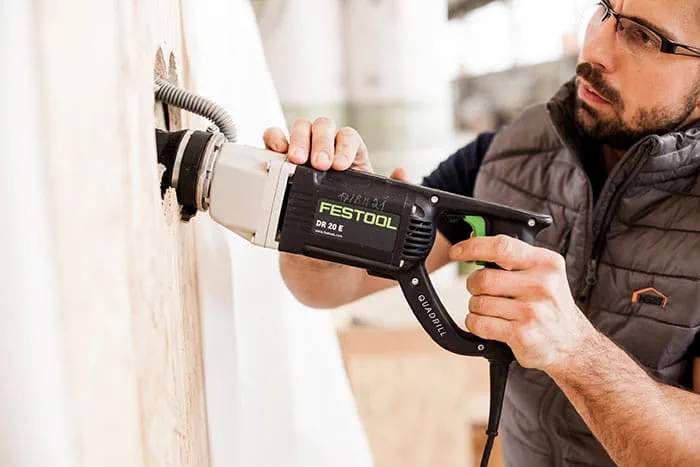 Der Festool Quadrill DR 20 im Einsatz