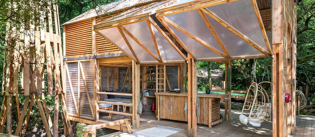 Ein Pub in den Wäldern Cornwalls